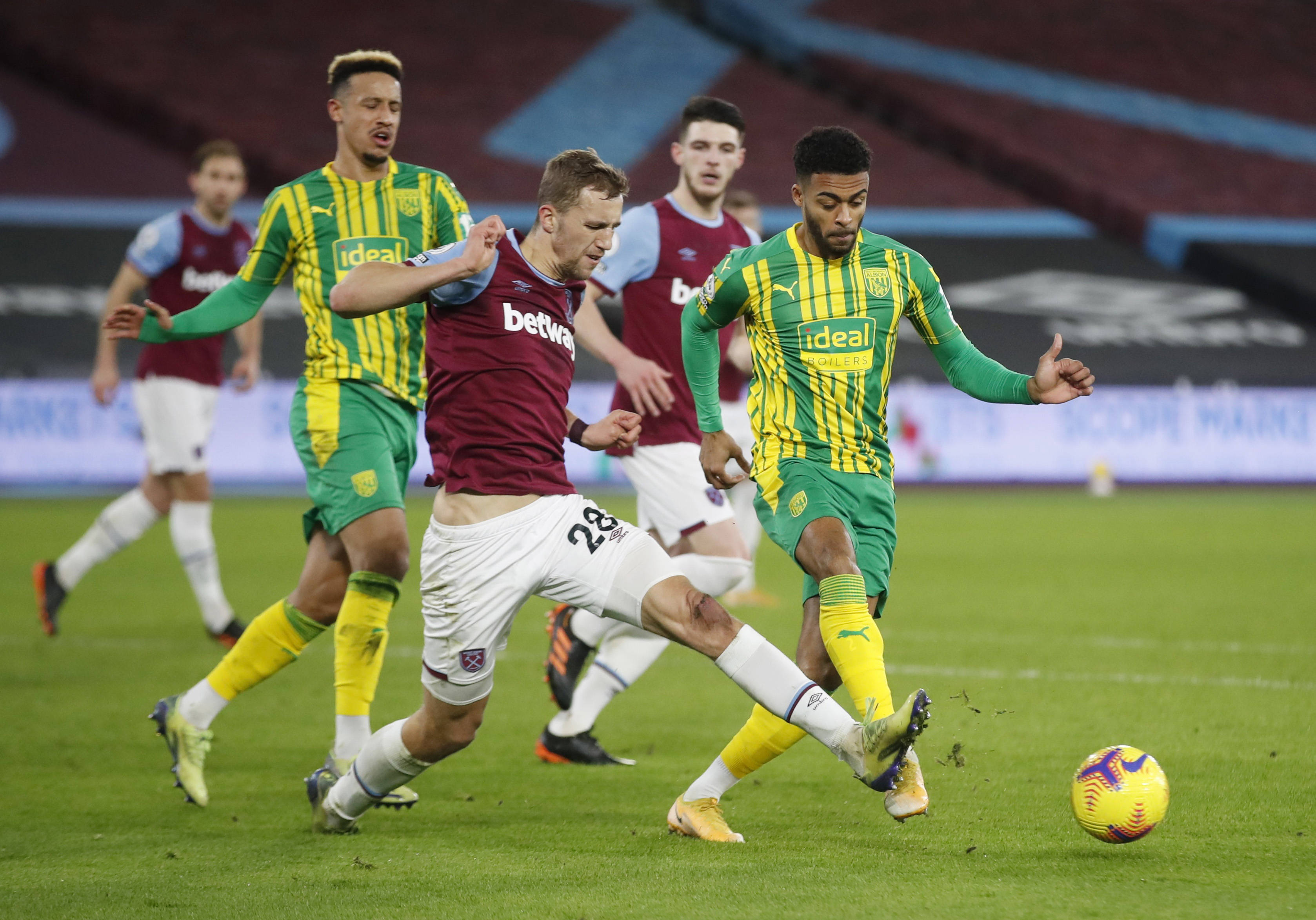 在审视卢克 在审视卢克